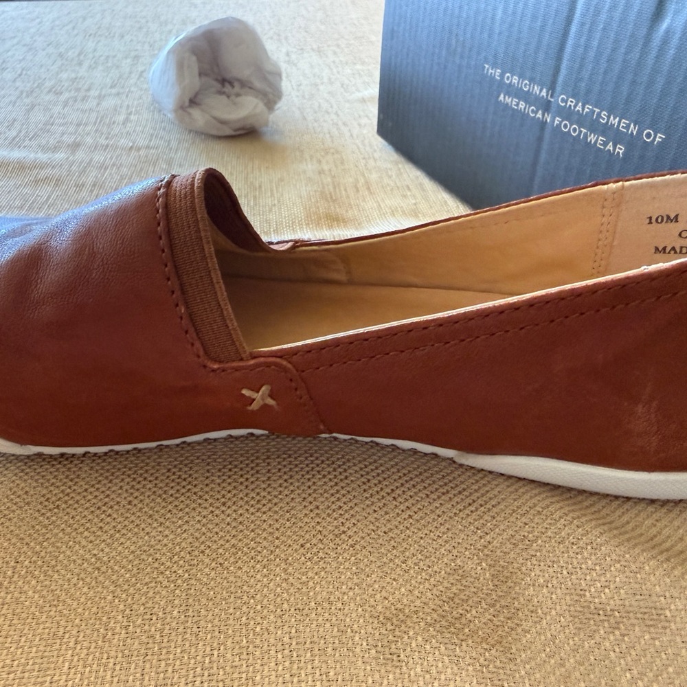 Frye Women's Melanie Slip-On Leather Flats in Chestnut Brown-NIB - Picture 6 of 15